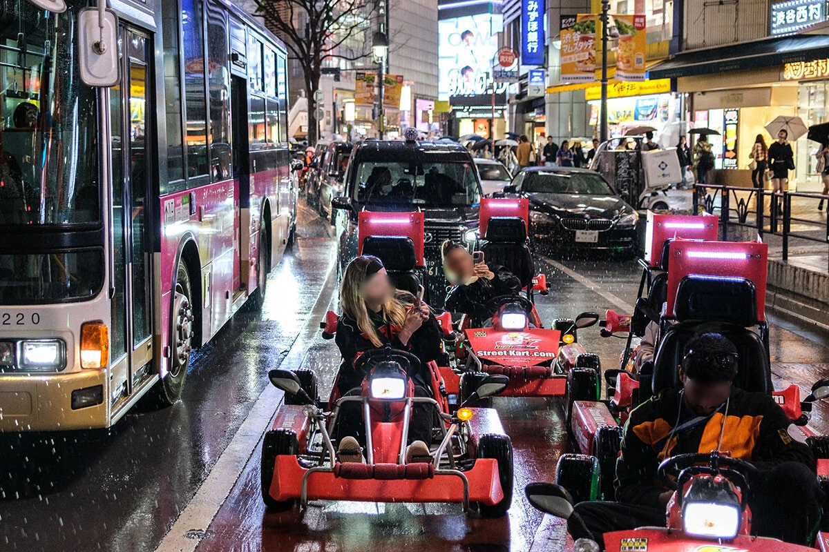 訪日外国人「運転」と「免許」のヤバいトラブル続出! 事故レンタカー乗り捨て、ホテル住所を使った"外免切替"も!?